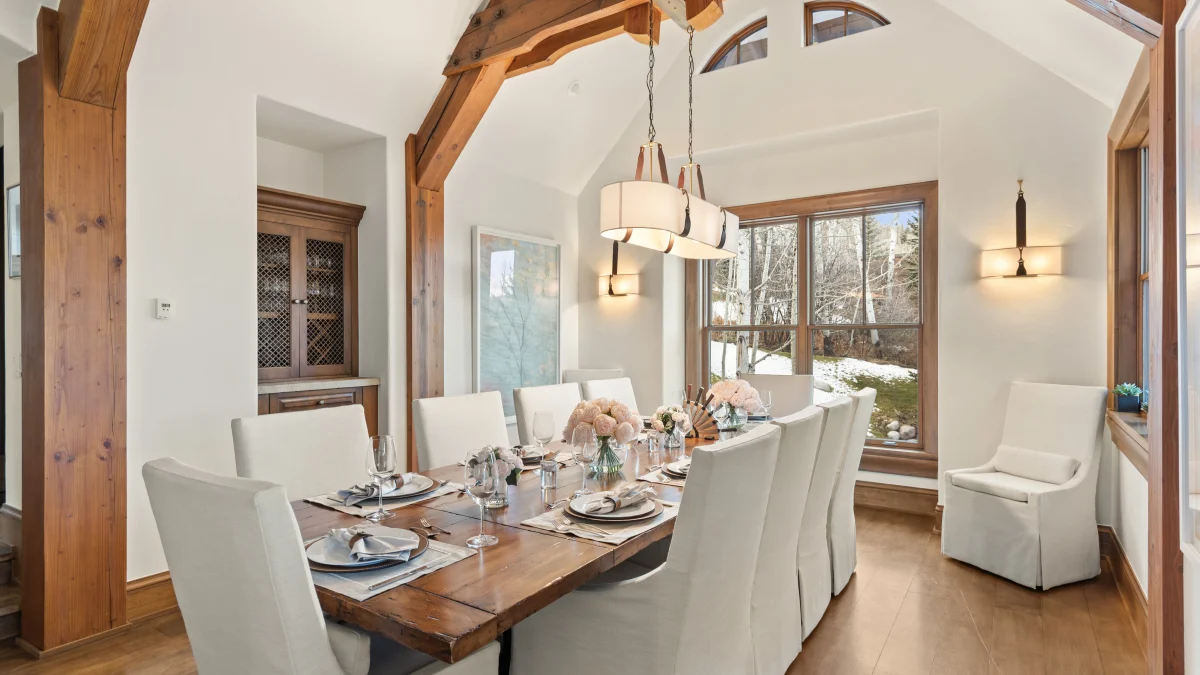 Two Creeks Home