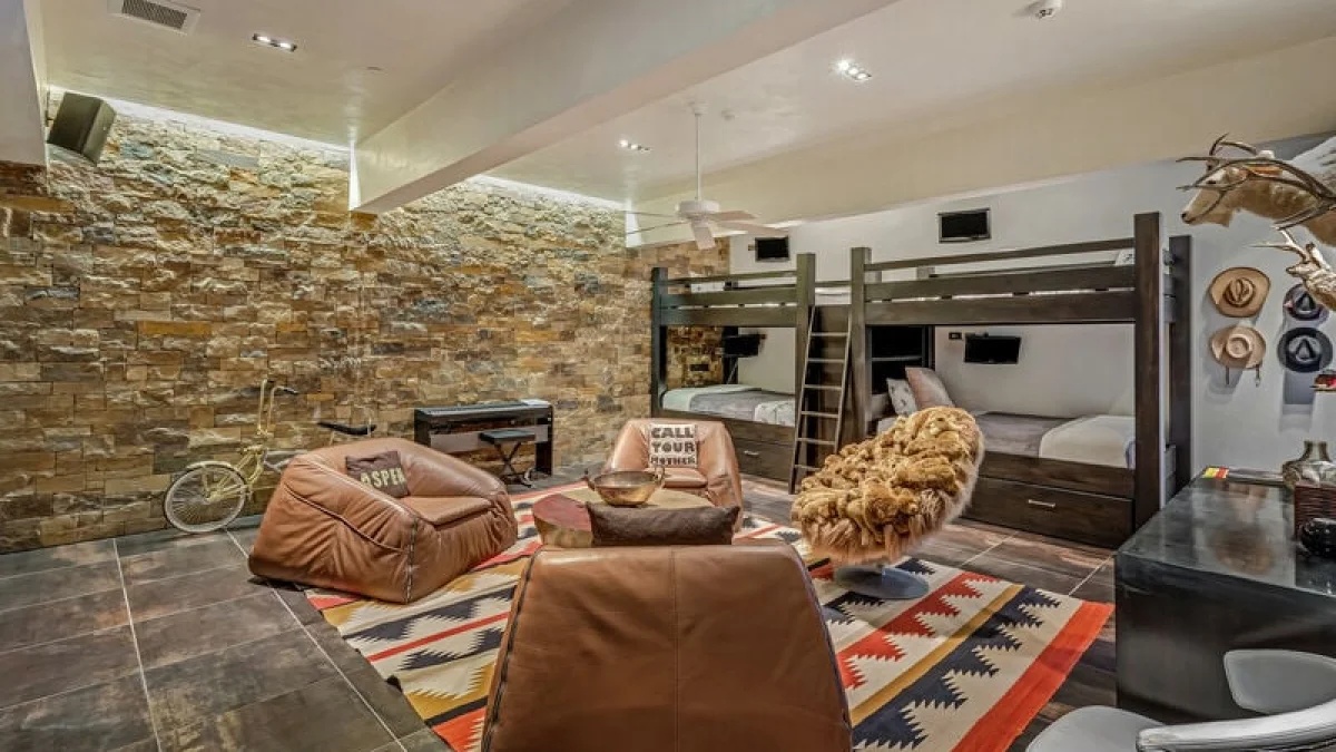 Bear Paw Lodge