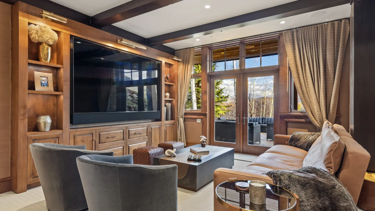 Two Creeks Home