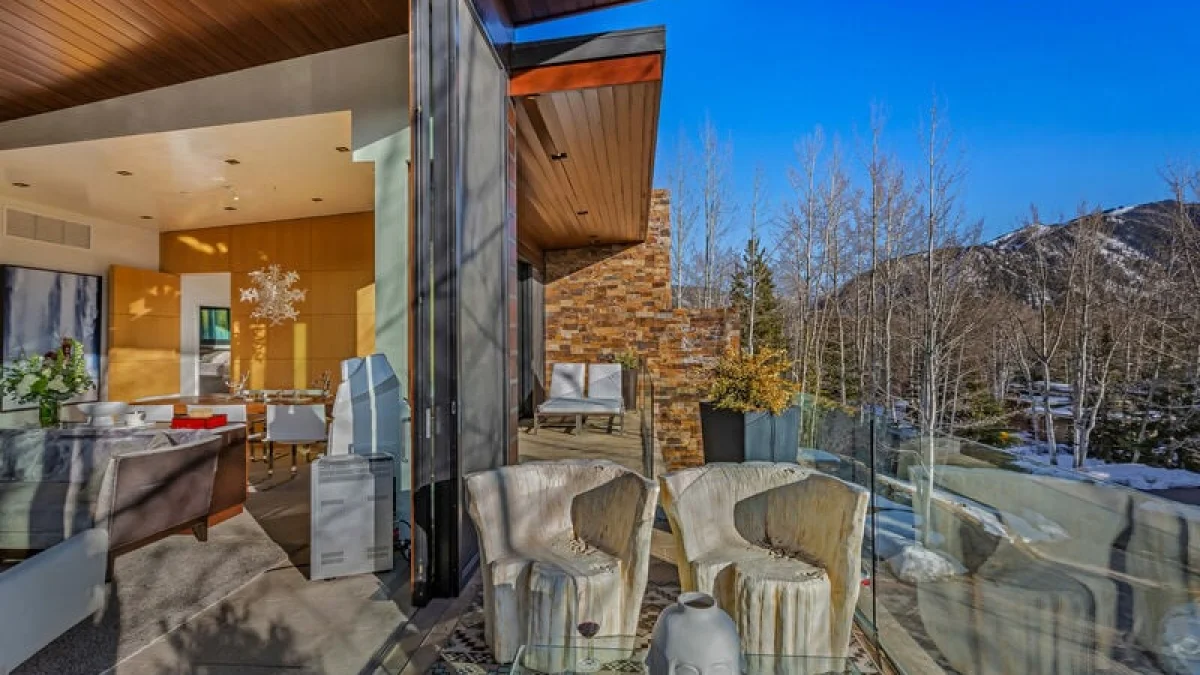 Bear Paw Lodge