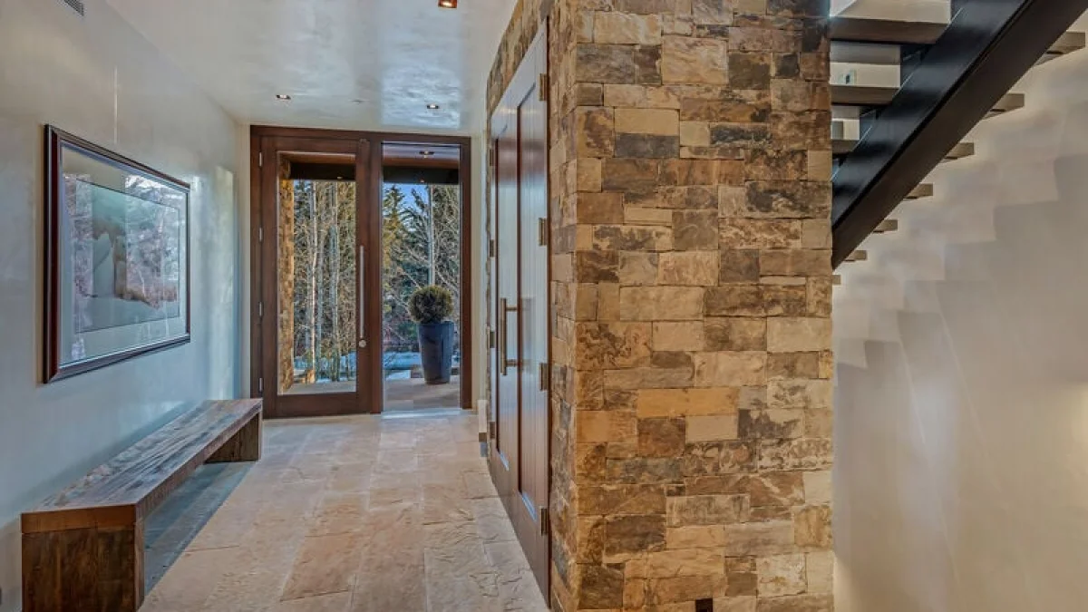 Bear Paw Lodge
