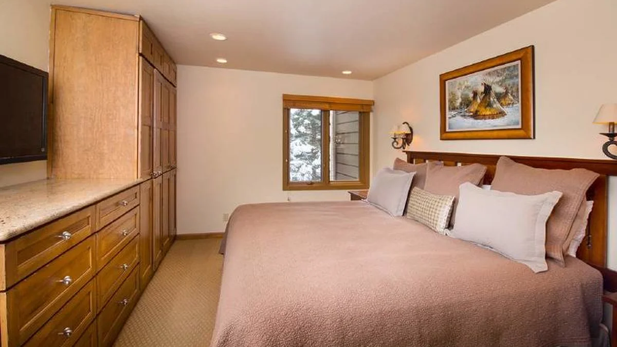 Standard Condo