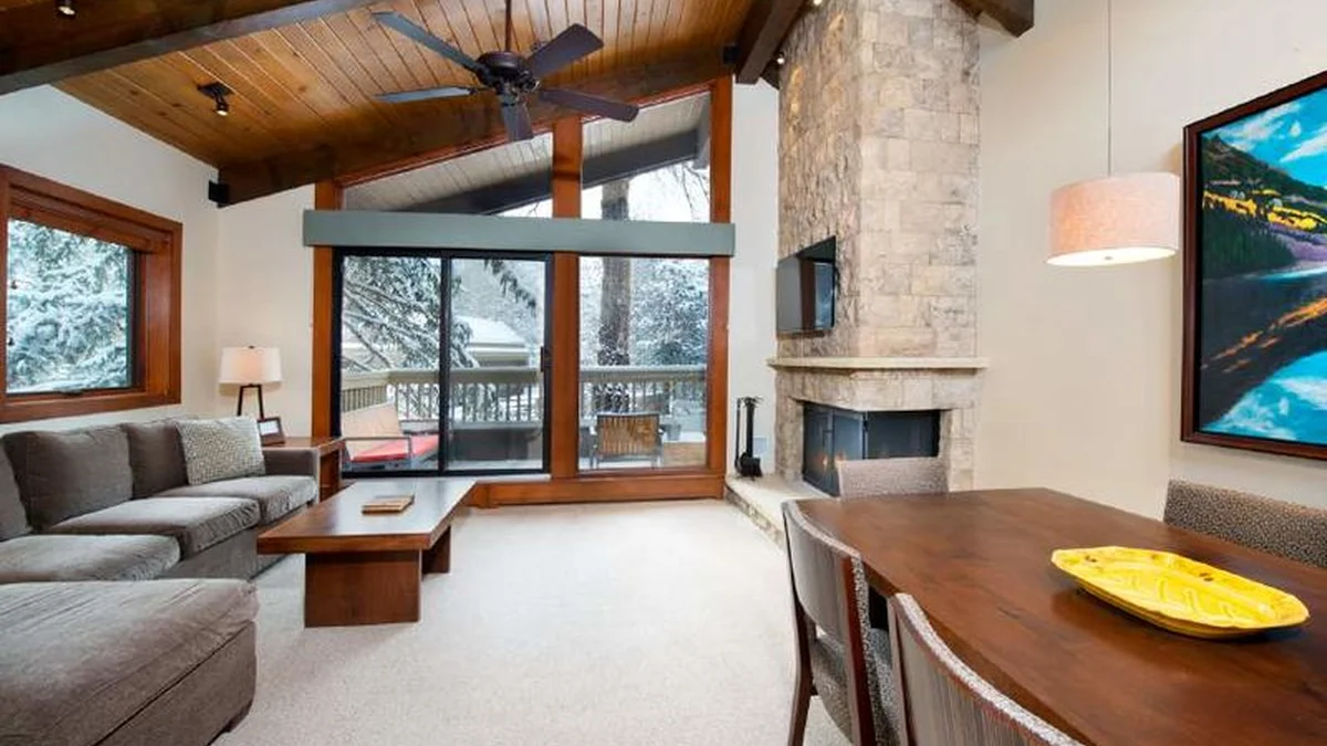 Deluxe Condo