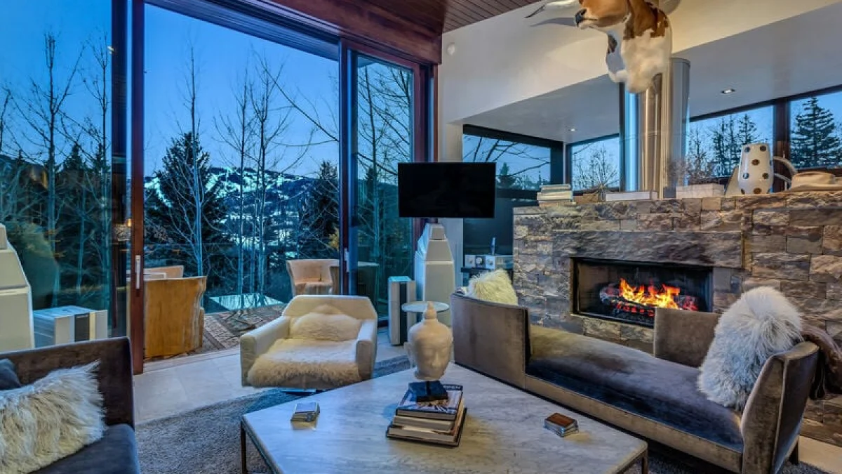 Bear Paw Lodge