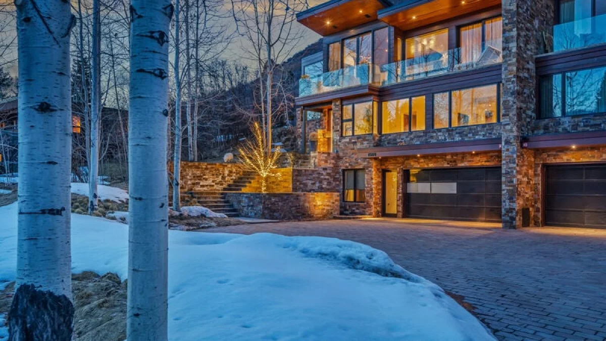 Bear Paw Lodge