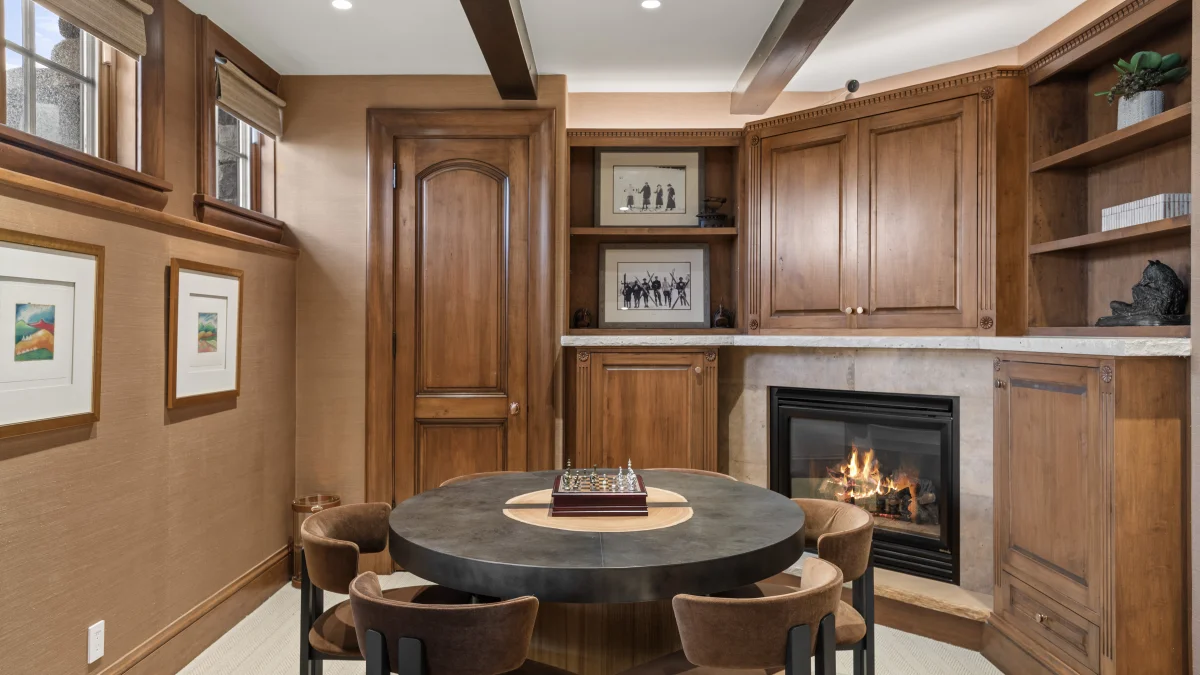 Two Creeks Home