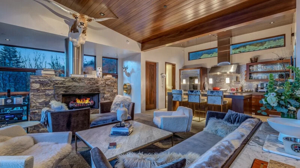 Bear Paw Lodge